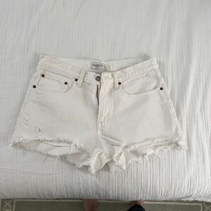 Abercrombie & Fitch white boyfriend short mid rise Shorts size 30